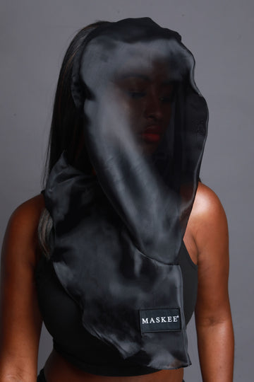 Maskee Blaq in use front view